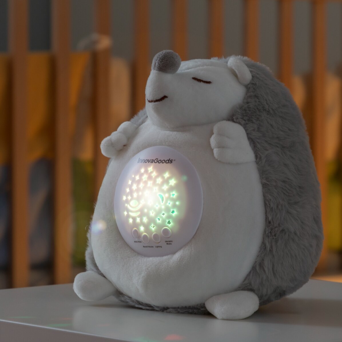 Plüschtier in Form eines Igels mit Licht- und Soundeffekten