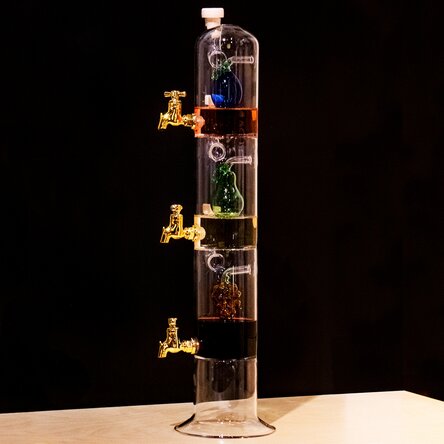 Drinks set with 3 tiers and 6 glasses