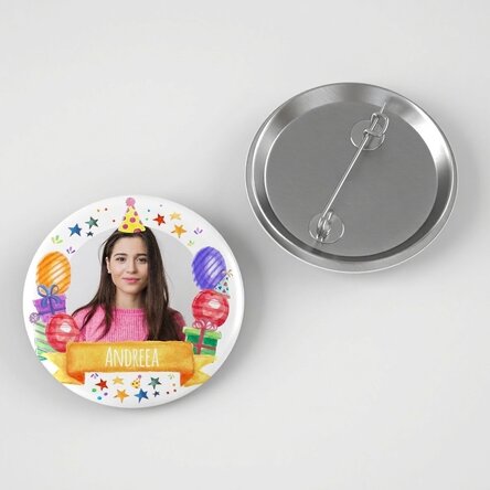 Personalisiertes Button mit Foto und Text – Happy Birthday