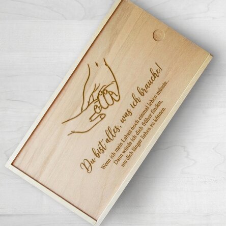 Personalisierte Geschenkbox aus Holz – Du bist alles, was ich brauche