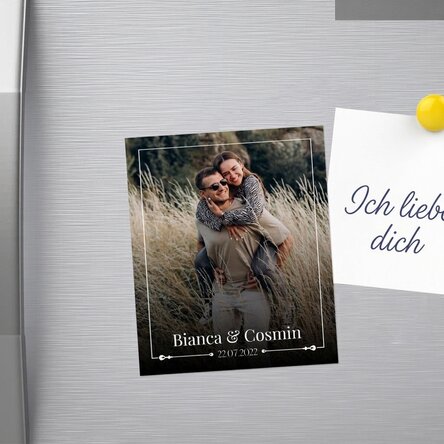 Individuell gestalteter Magnet (10 x 12 cm) mit Namen, Datum und Foto – Hochzeitsgeschenk