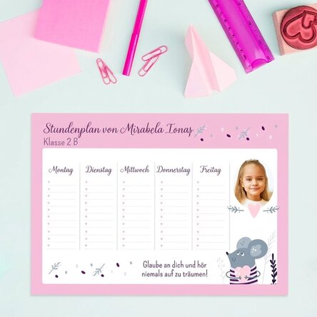 Individuell gestalteter Stundenplan mit Foto und Text – Herzchen