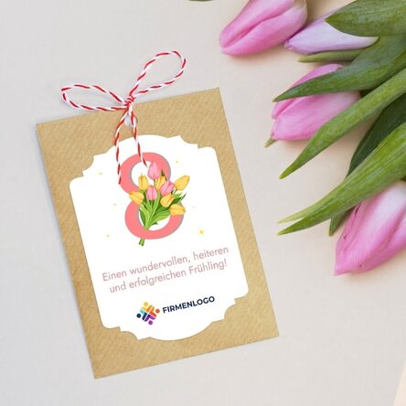 Individuell gestaltetes Tütchen mit Blumensamen mit Logo und Botschaft – 8. März