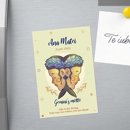 Individuell gestalteter Magnet 10 x 15 cm mit Text – Sternzeichen Zwillinge