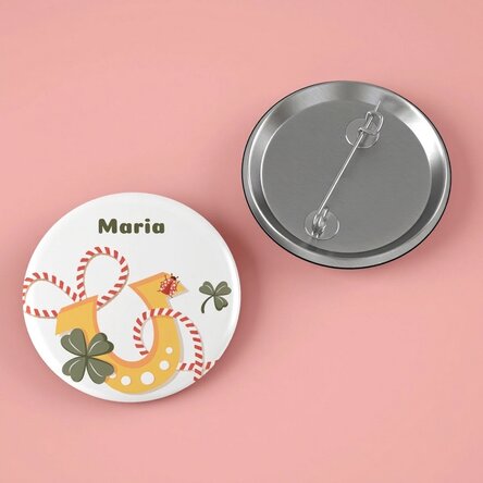 Personalised badge with text