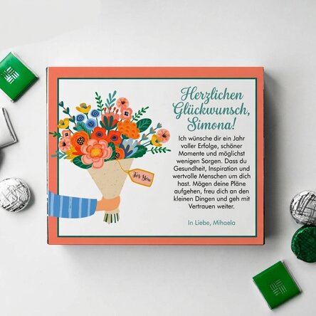 Personalisierte Pralinenschachtel mit Text – Blumen