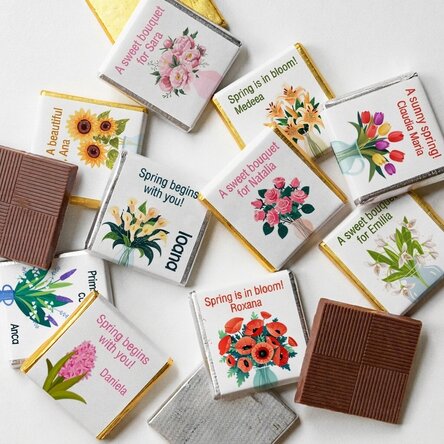 Set of 10 mini chocolates personalised with text - Flowers