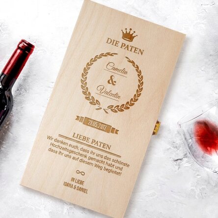 Personalisierte Weinkiste für zwei Flaschen für die Paten