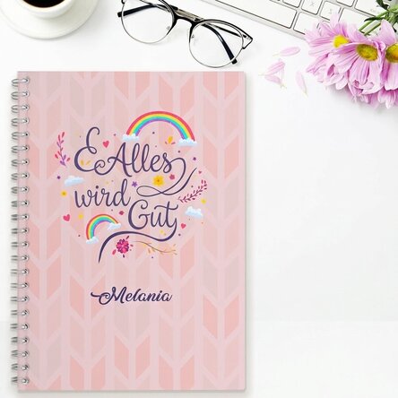 Personalisiertes Notizbuch mit dem Text „Everything will be okay“