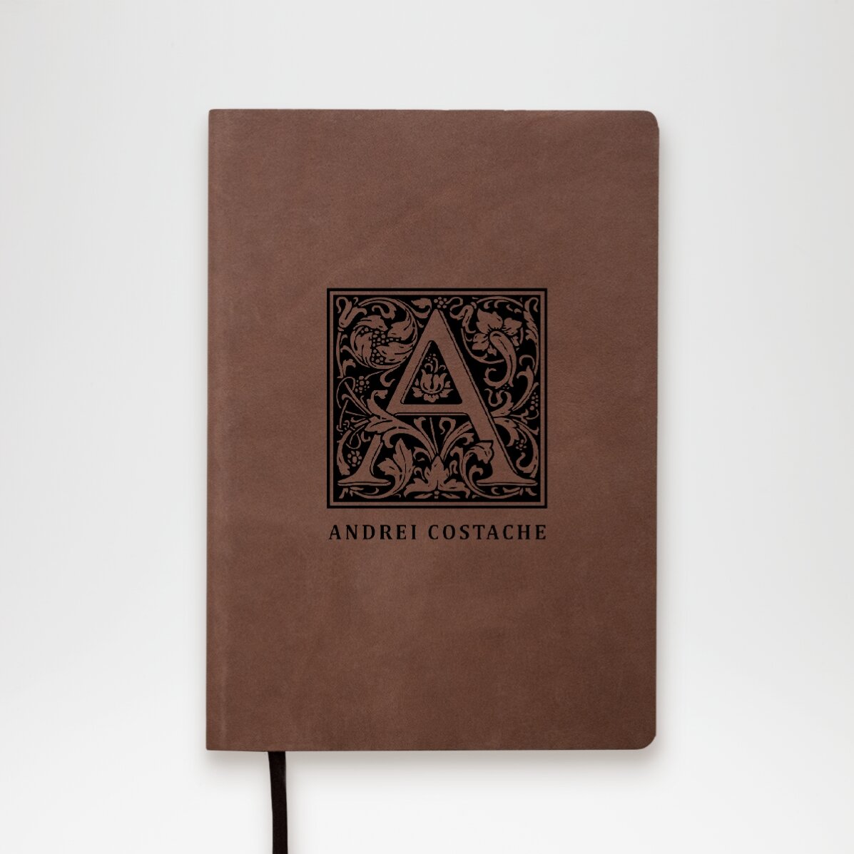 Personalisiertes Leder-Notizbuch mit Monogramm und Namen zum Namenstag