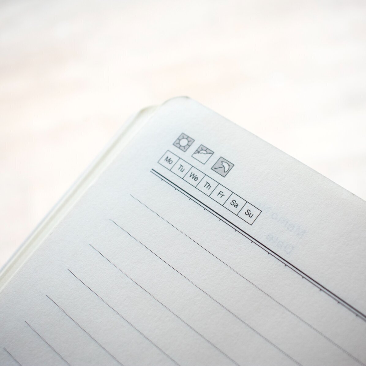 Personalisierter Kalender mit 9 Fotos und Text