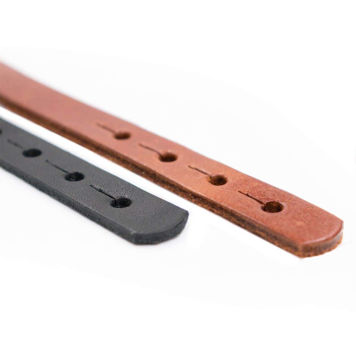 Personalisiertes Lederarmband mit Initialen und dem Sternzeichen Fische