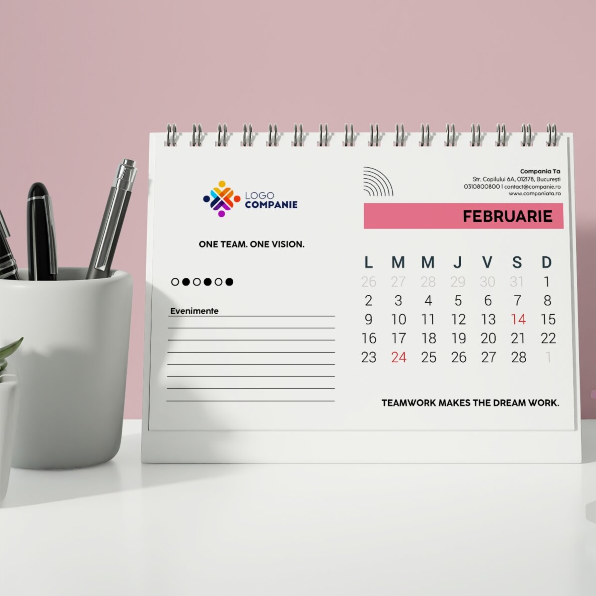 Personalisierter Tischkalender mit Logo und Text