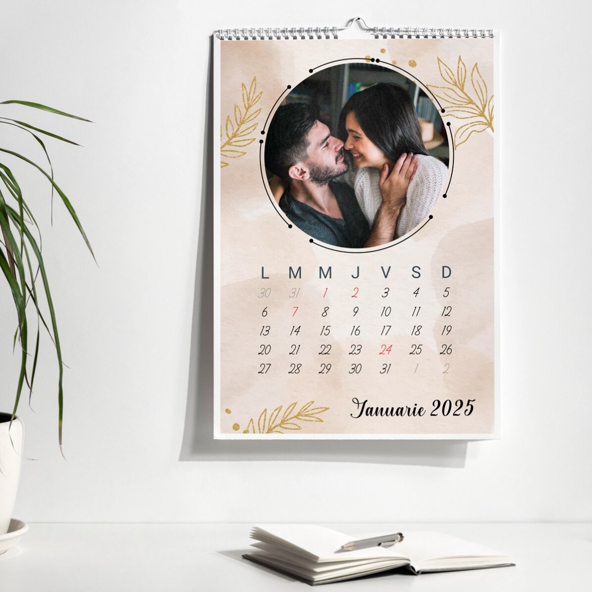 Personalisierter Kalender mit Fotos und einer Botschaft – Gold