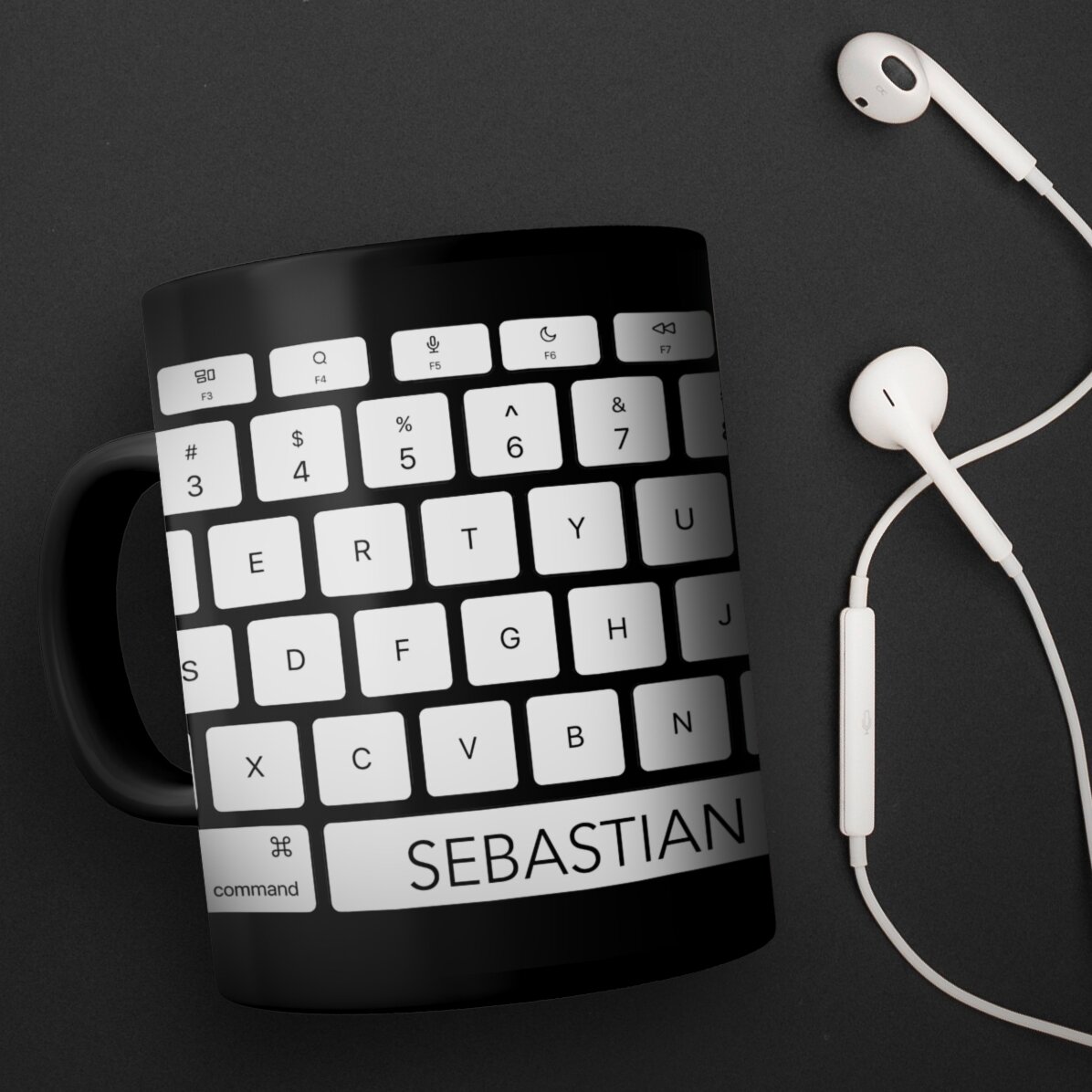 Personalisierte schwarze Tasse mit Aufdruck für Programmierer & Büroangestellte