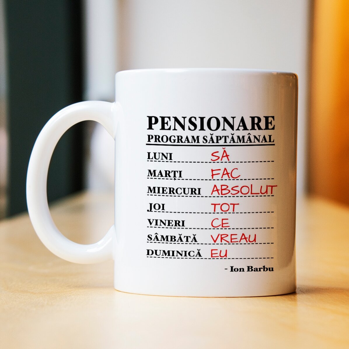 Personalisierte Tasse mit Text – Wochenplan