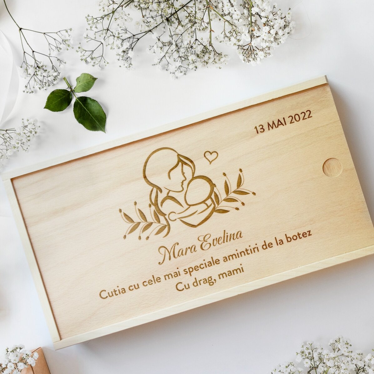 Personalisierte Geschenkbox aus Holz – Andenken an die Taufe