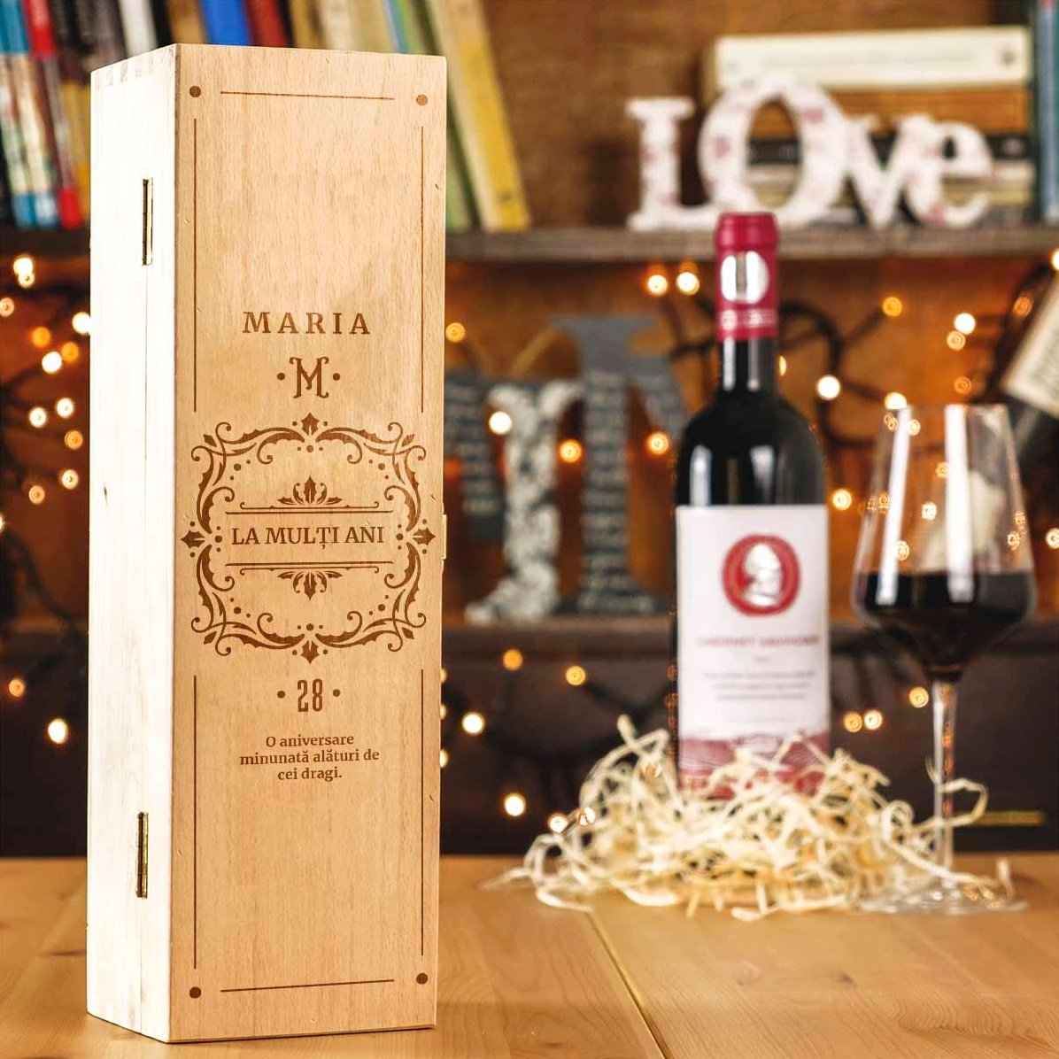 Personalisierte Weinkiste mit Namen und Text – Elegantes Modell