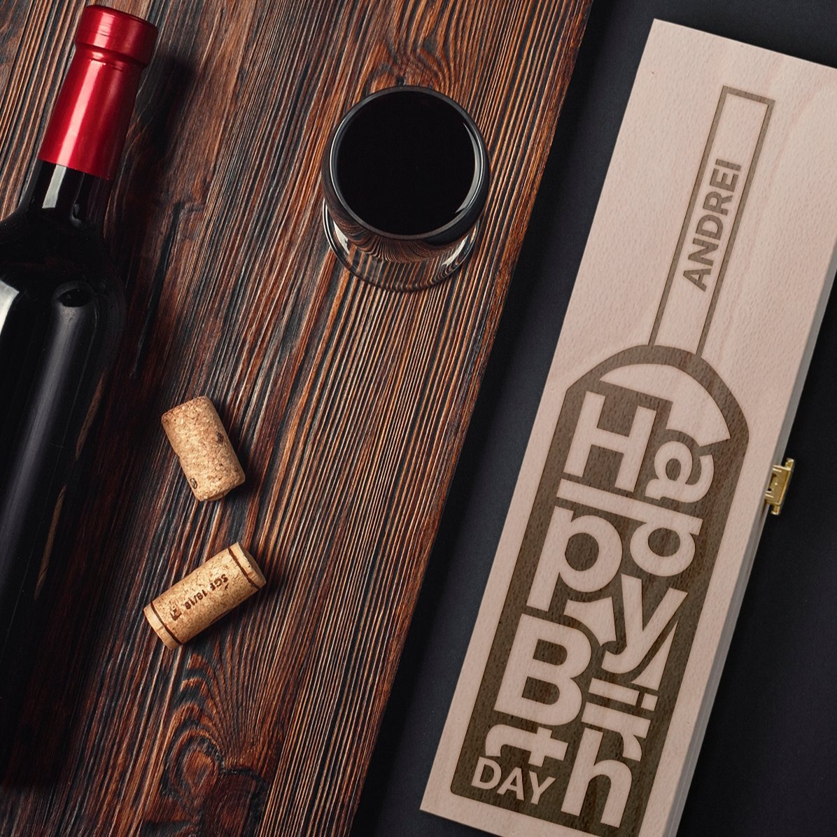 Personalisierte Weinkiste – „Happy Birthday“-Flasche
