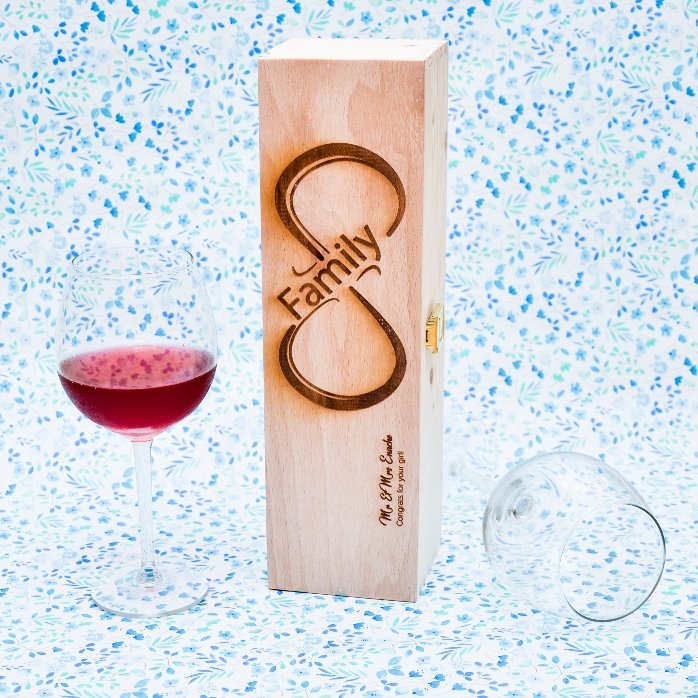 Personalisierte Weinkiste – Infinite Family