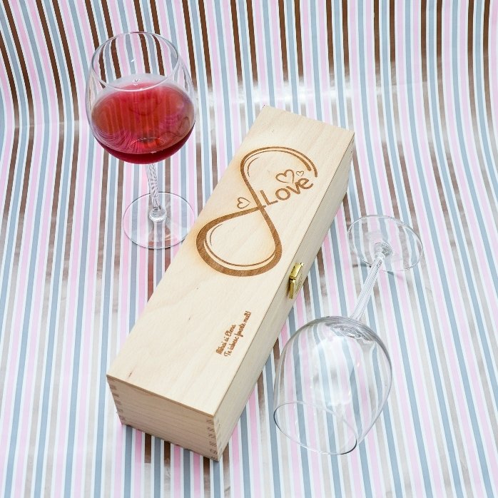 Personalisierte Weinkiste – Infinite Love
