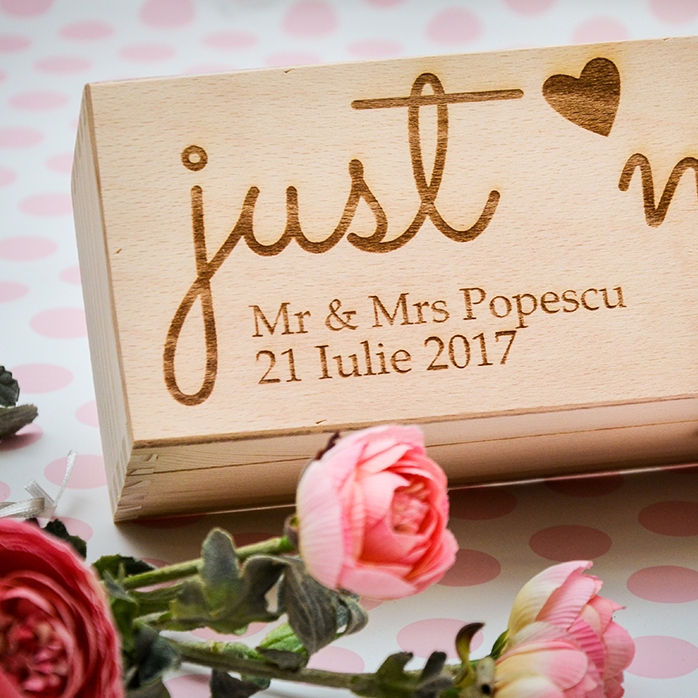 Personalisierte Weinkiste – „Just Married“