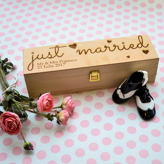 Personalisierte Weinkiste – „Just Married“