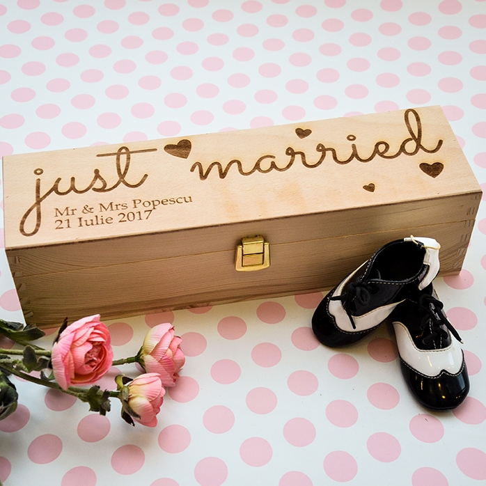 Personalisierte Weinkiste – „Just Married“