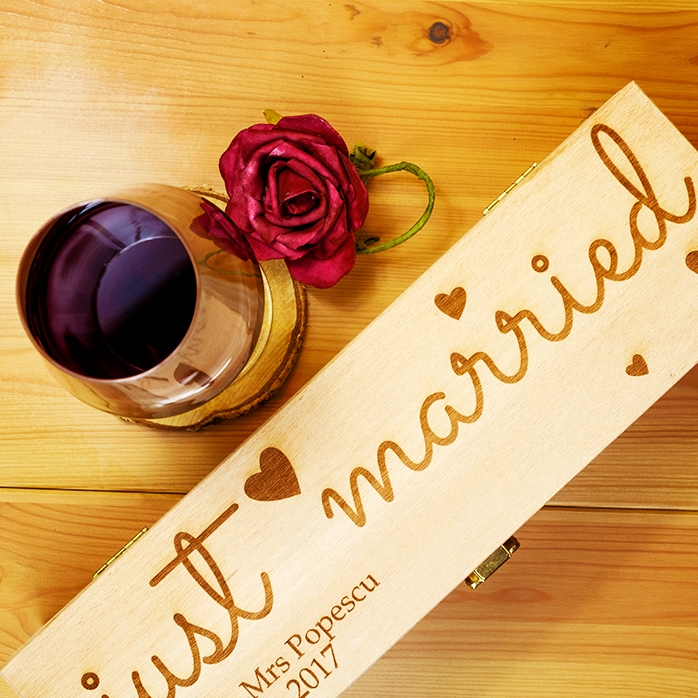 Personalisierte Weinkiste – „Just Married“