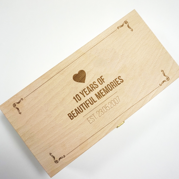 Personalisierte Weinkiste für zwei Flaschen – Years Of Memories
