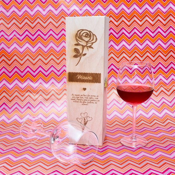 Personalisierte Weinkiste – Die Rose der Liebe
