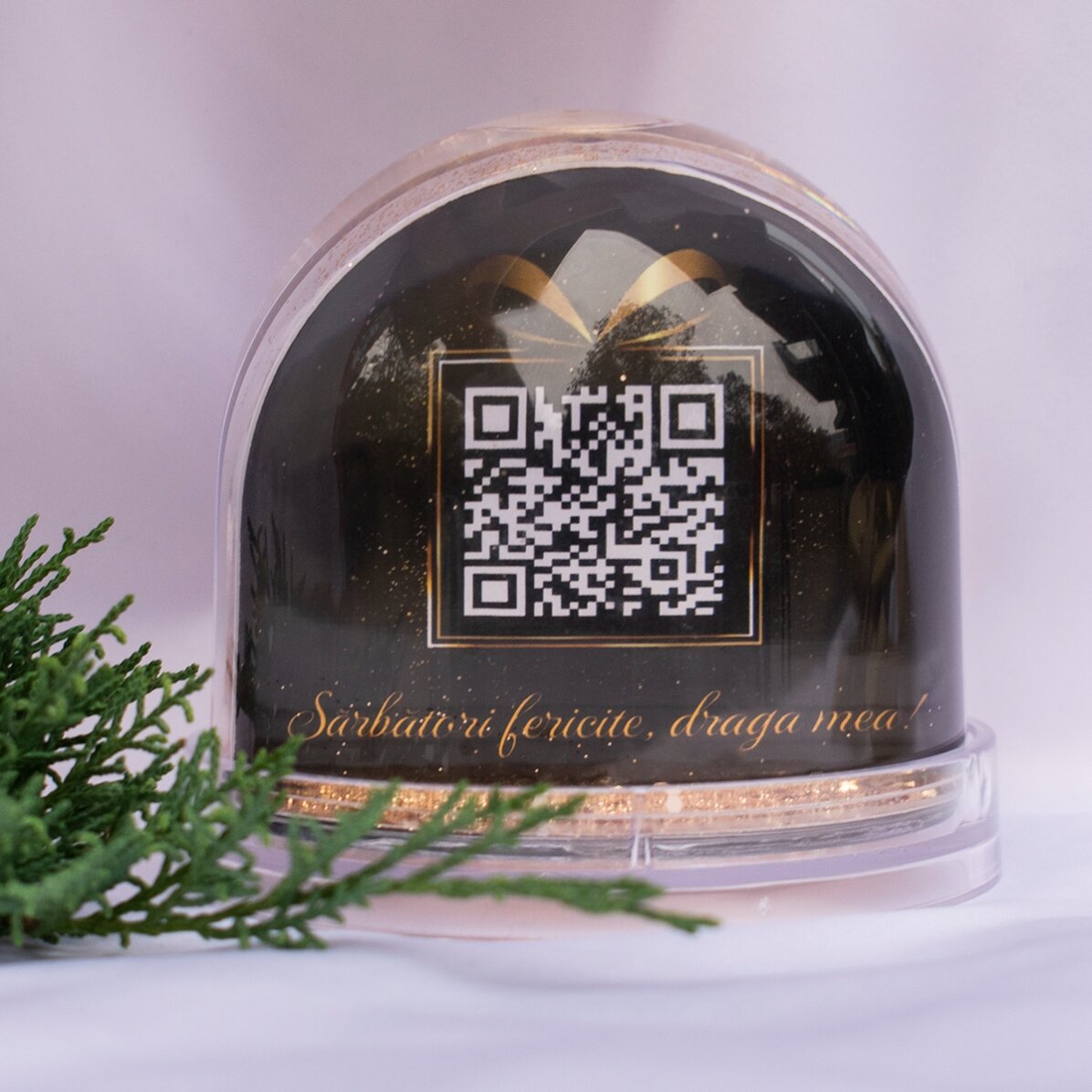 Personalisierte Schreibtischkugel mit Foto, Botschaft und QR-Code
