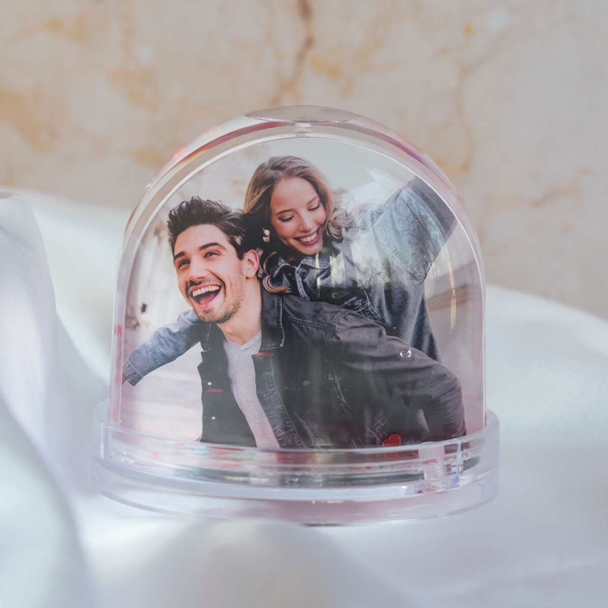 Personalisierte Schreibtischkugel mit Foto und Text – „You make me smile“