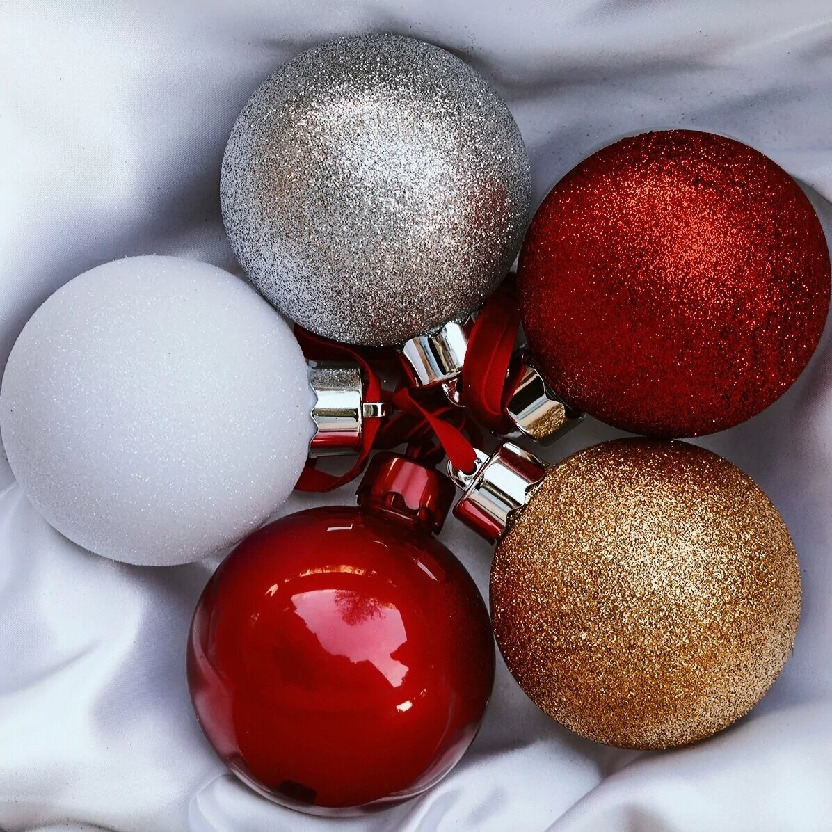 Individuell gestaltete Weihnachtskugel