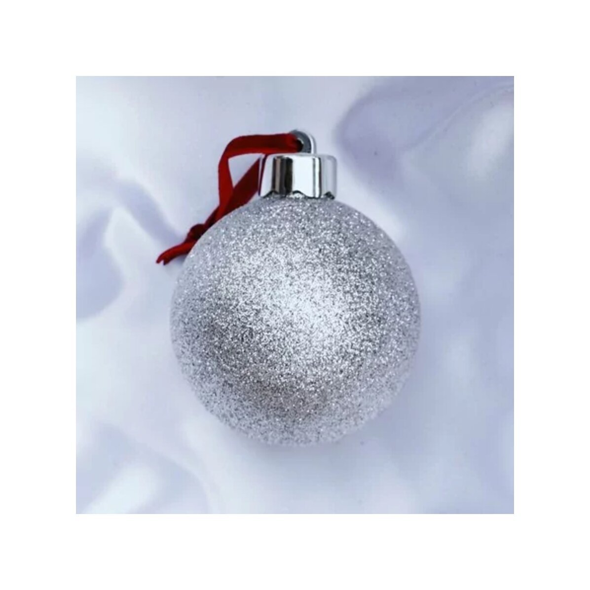 Individuell gestaltete Weihnachtskugel