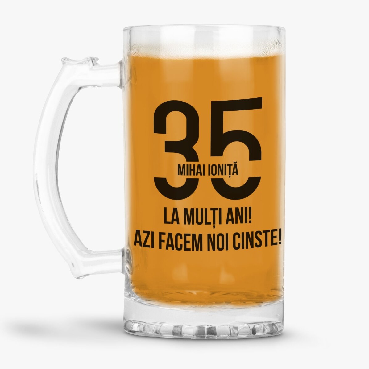 Personalisierter Bierkrug mit Text zum Geburtstag