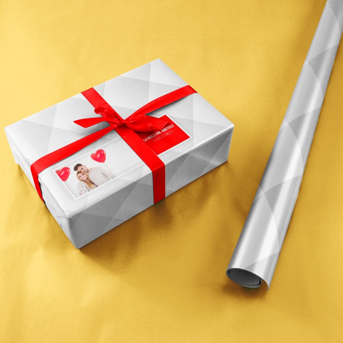 Individuell gestaltetes Geschenkpapier mit einem Foto und einem Text