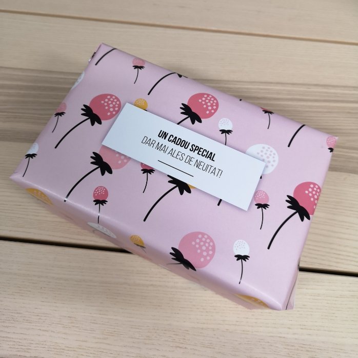 Individuell gestaltetes Geschenkpapier mit Text – Rosa Herbst
