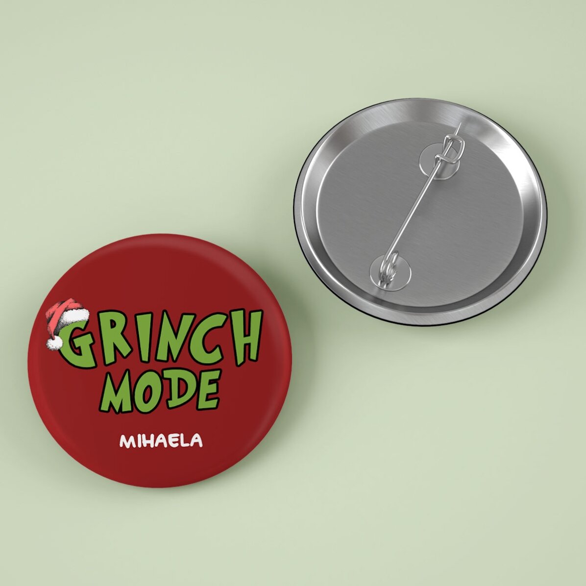 Personalisiertes Abzeichen mit Text – Grinch-Stil