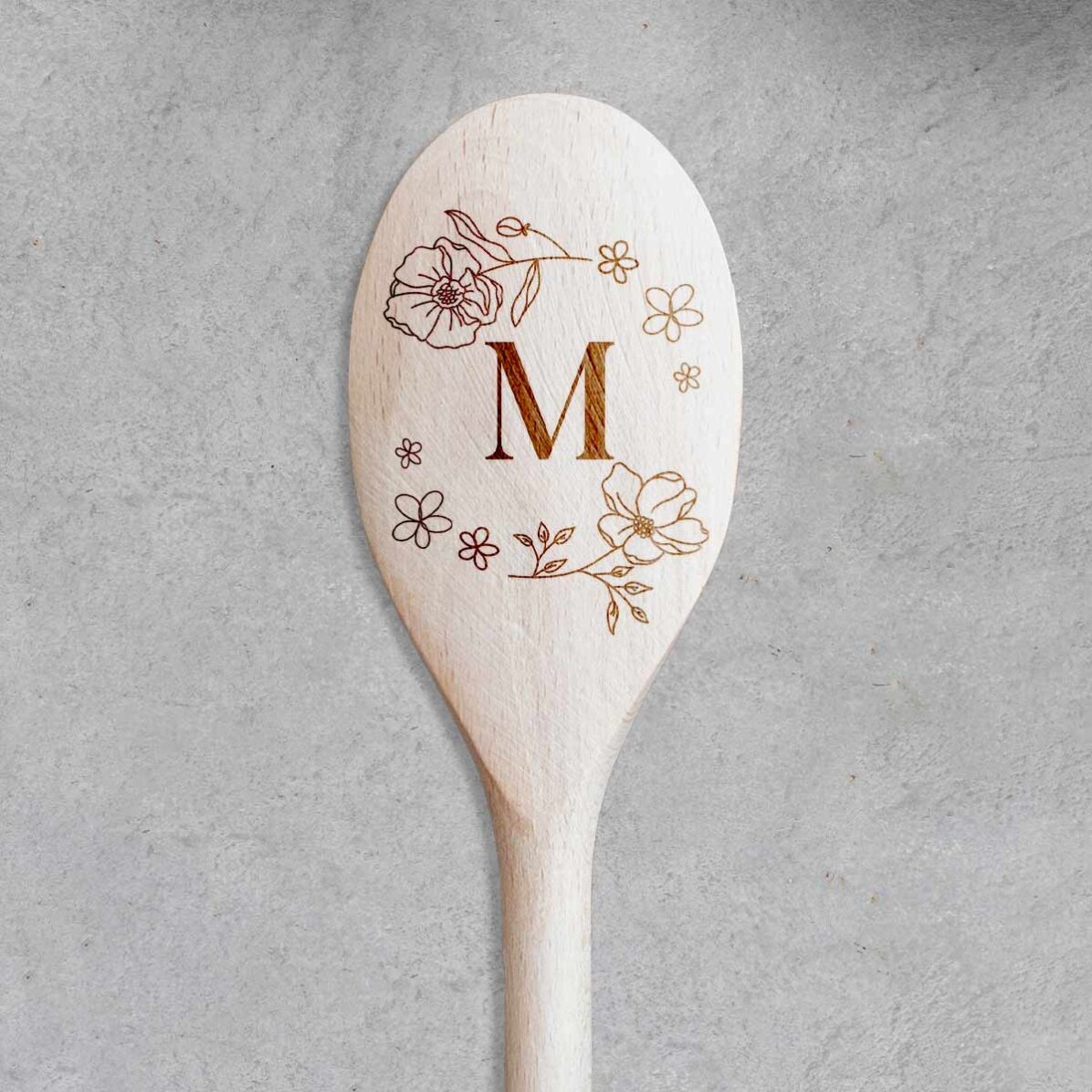 Personalisierter Holzlöffel mit Initiale – Blumen