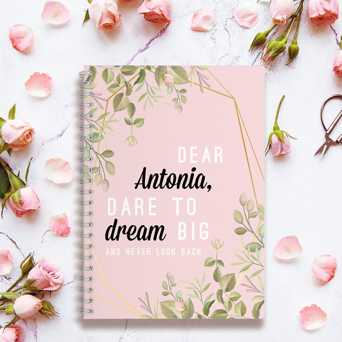 Personalisiertes Notizbuch mit Blumenmuster „Dear Antonia“