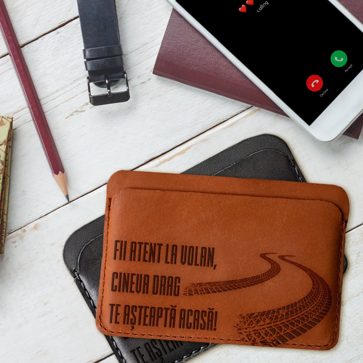 Personalisierte Lederbrieftasche mit Botschaft – Pass auf!