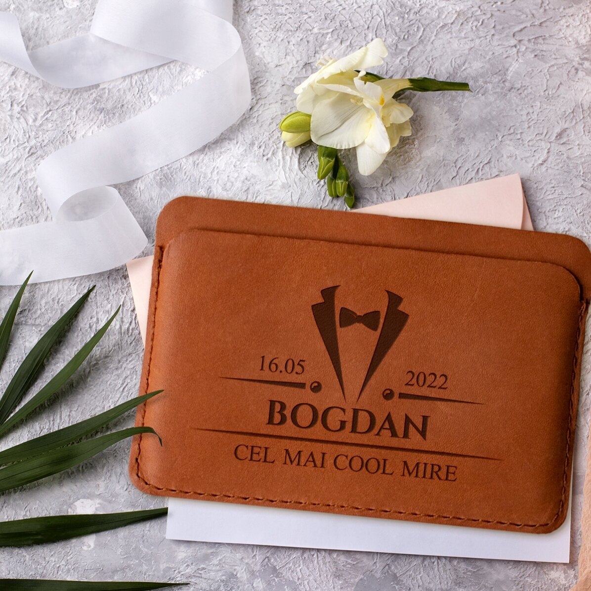 Personalisierte Lederbrieftasche mit Schriftzug – Elegant