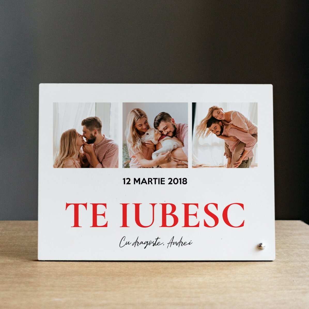 Personalisierter Fotorahmen für den Schreibtisch mit 3 Fotos und Text – With love