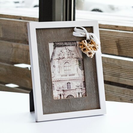 Photo frame with bow and wooden heart 18.5x23.5 cm