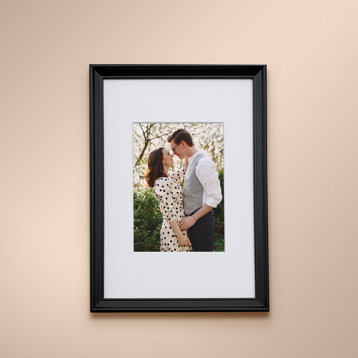 Individuell gestalteter Fotorahmen mit einem Foto – Passepartout im A4-Hochformat