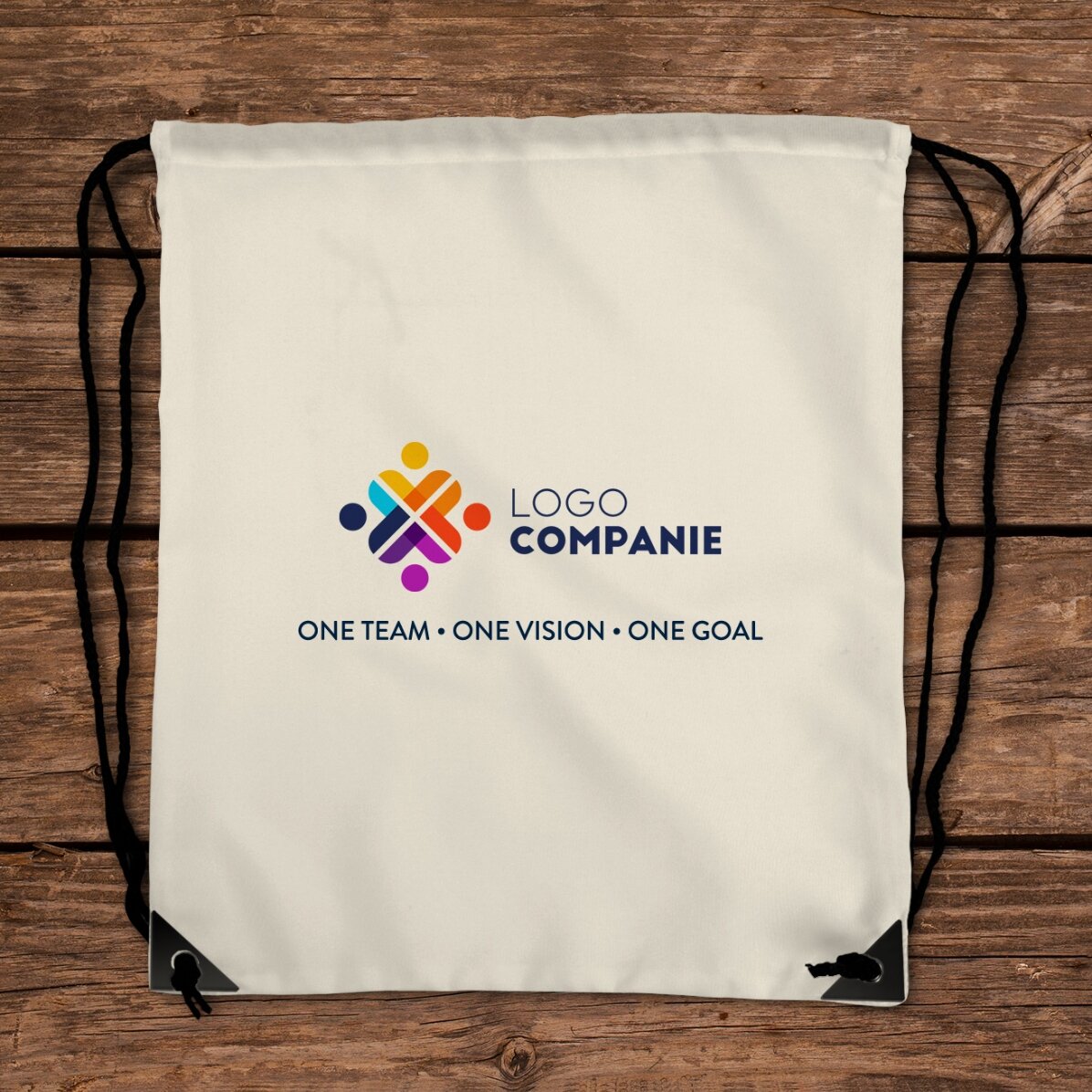 Individuell gestalteter Rucksack mit Logo und Text