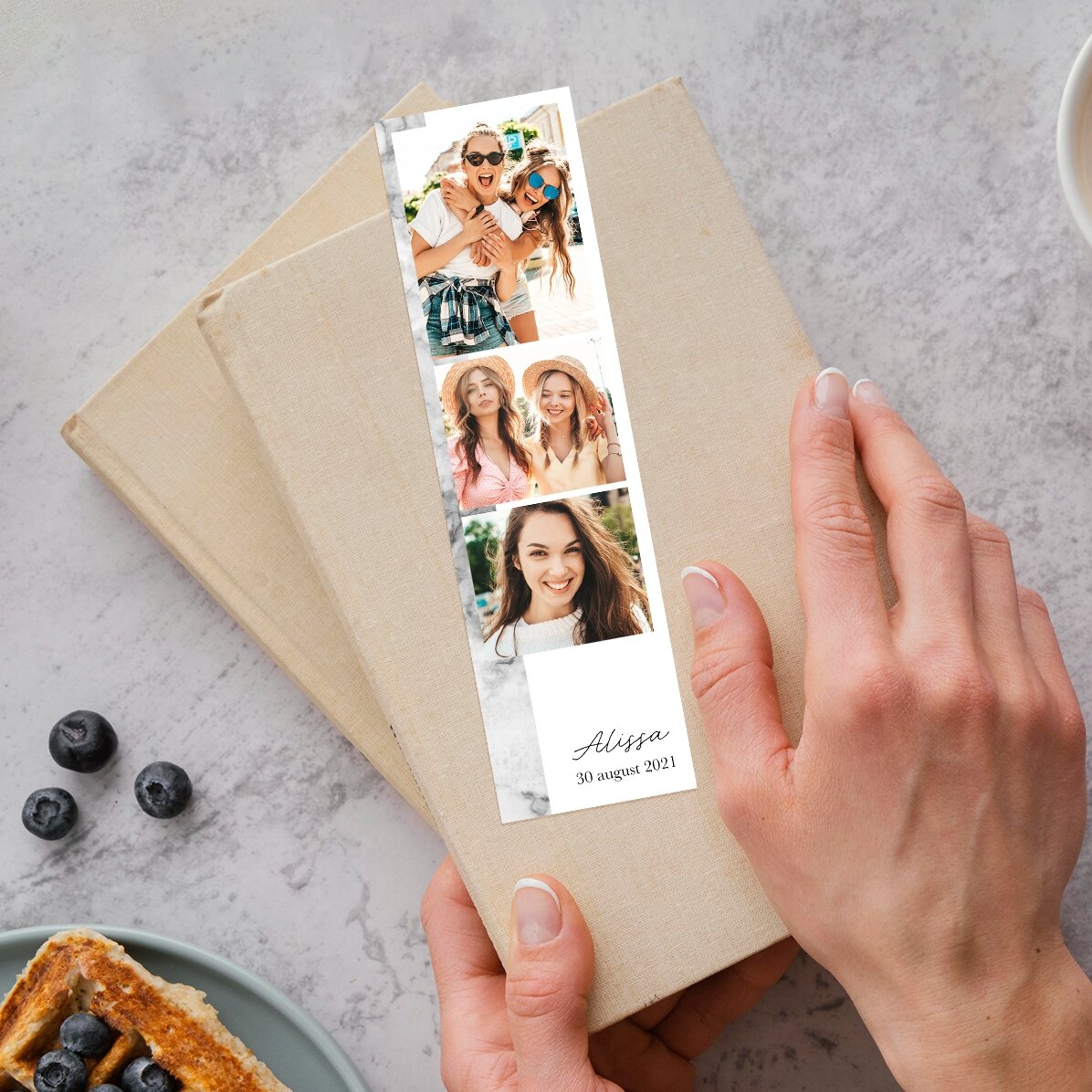 Personalisiertes Lesezeichen mit Text und 3 Fotos