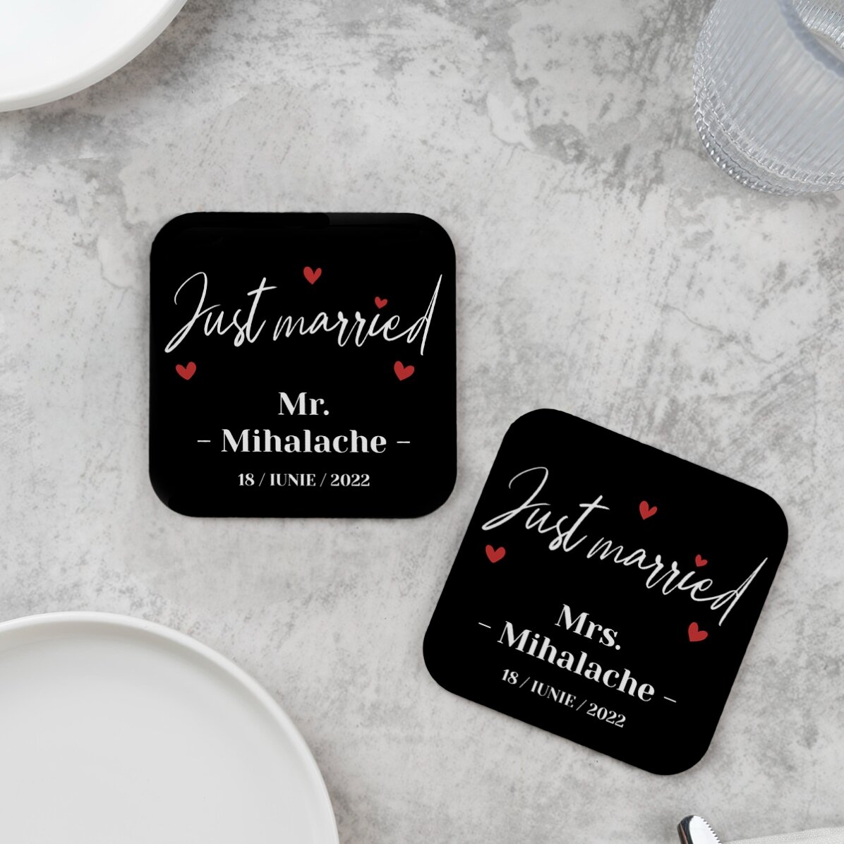 Set of 2 personalised glass holders with text - Just Married