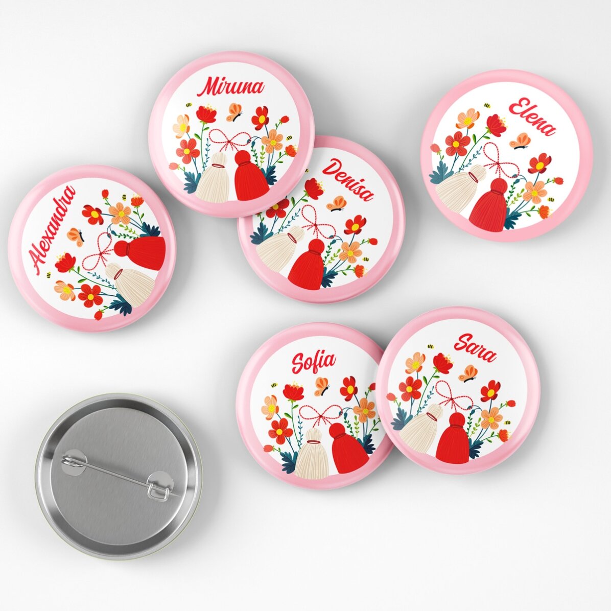 Set mit 6 personalisierten Ansteckern mit Namen